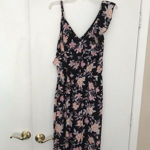 Xhilaration Floral Jumpsuit Size Small